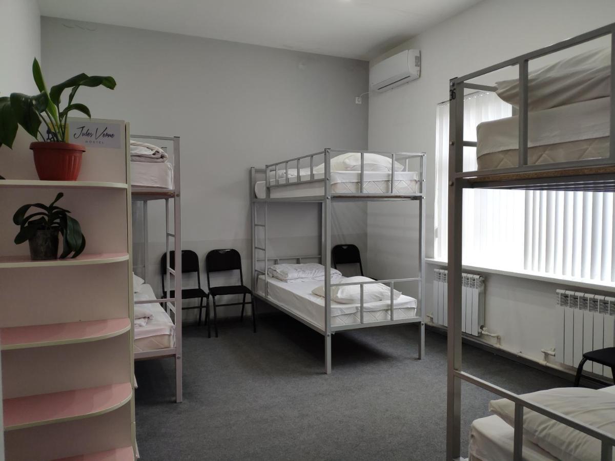 Jules Verne Hostel Tashkent Esterno foto