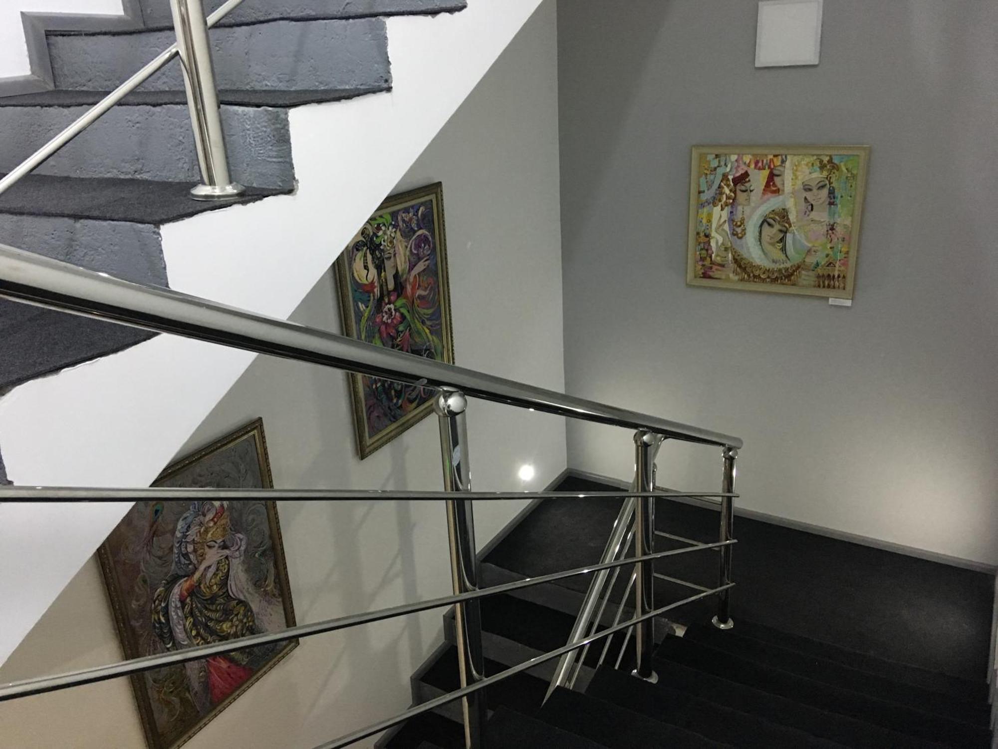 Jules Verne Hostel Tashkent Esterno foto