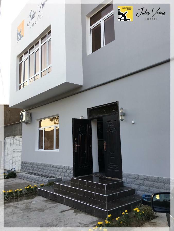 Jules Verne Hostel Tashkent Esterno foto