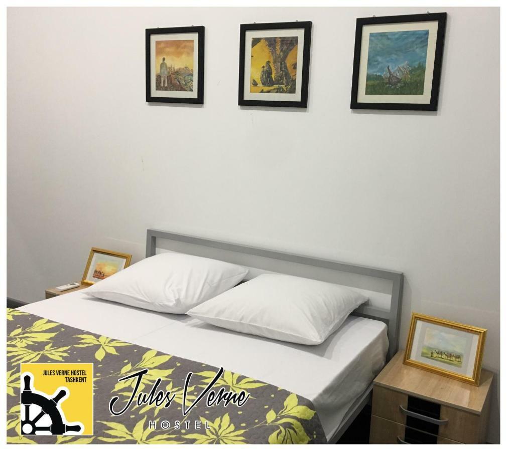 Jules Verne Hostel Tashkent Esterno foto