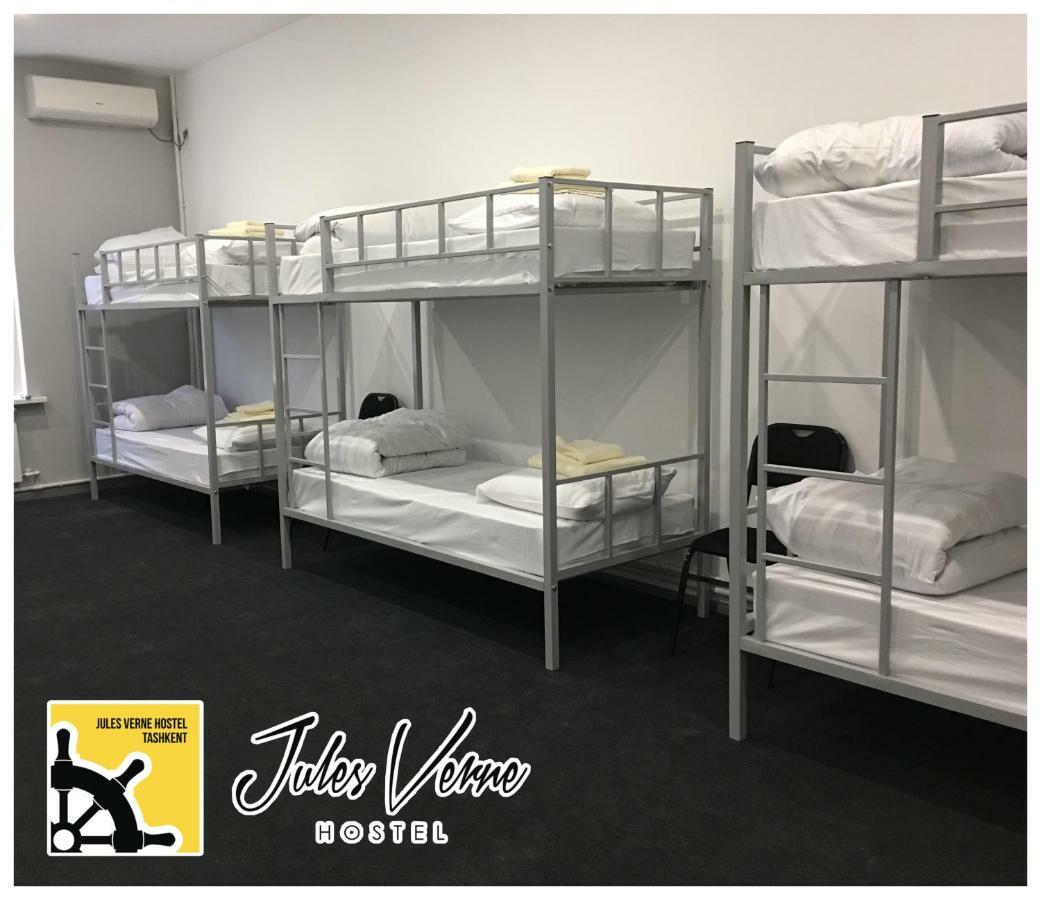 Jules Verne Hostel Tashkent Esterno foto